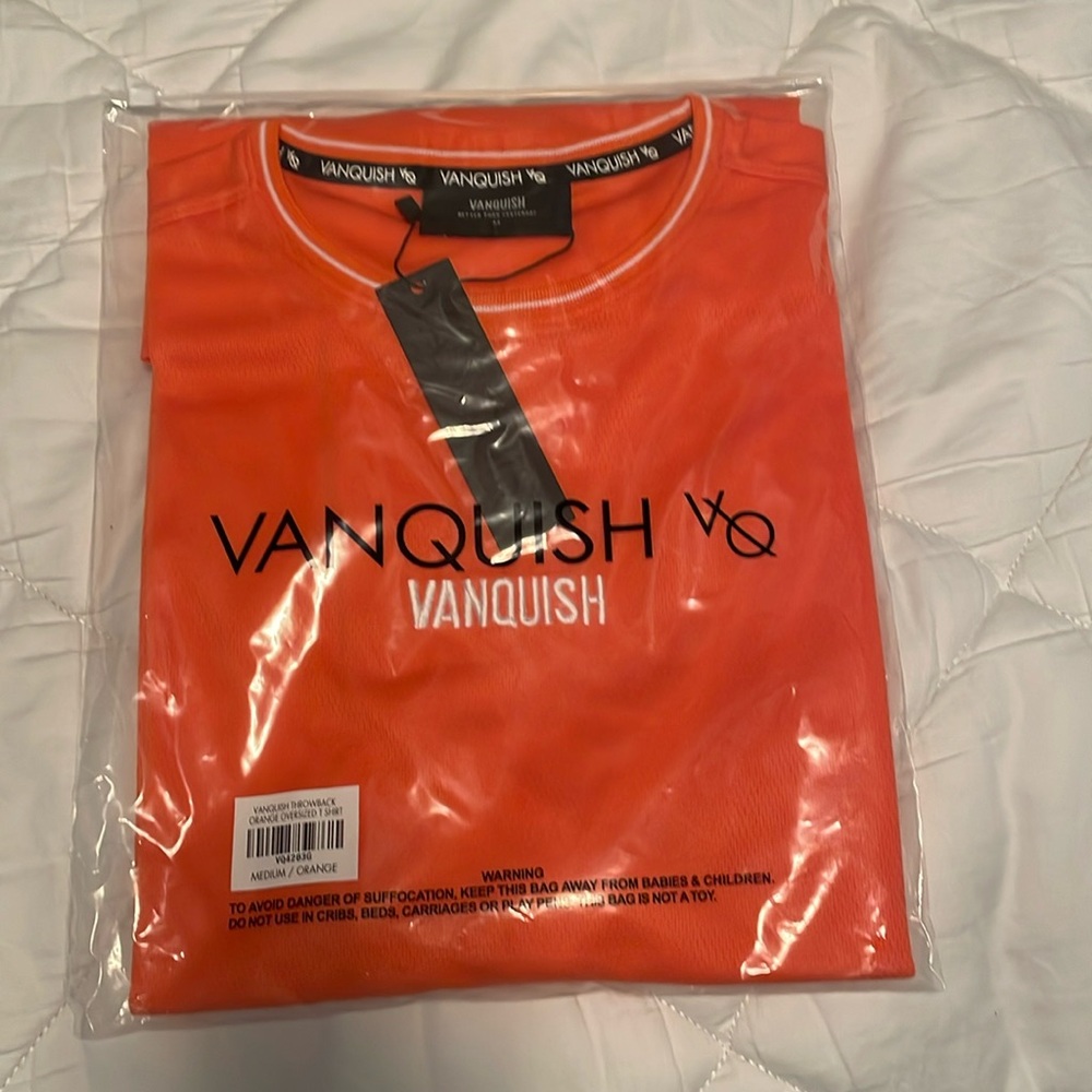 Brand new VQ tee medium